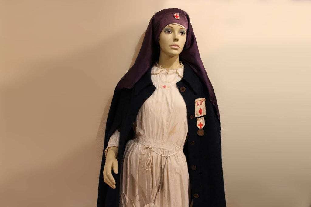 Uniforme Infirmière de l’Association des Dames de France (1914 -1918)